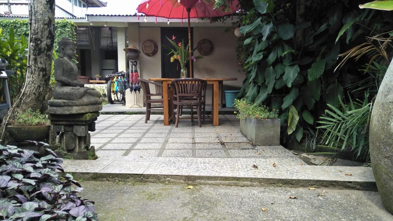 Griya Sriwedari Hotel Ubud Eksteriør billede